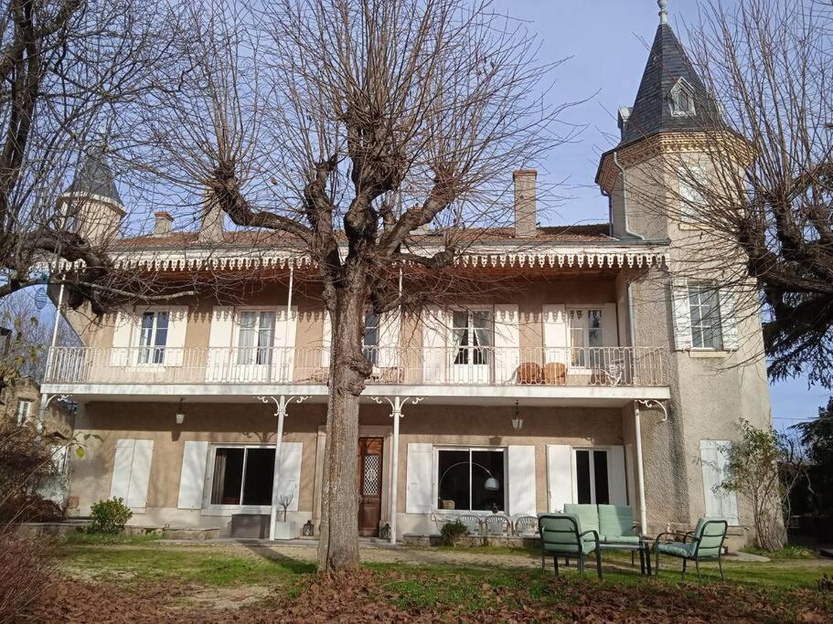 Maison Calme Avec Piscine Entouree De Son Parc Quintenas Exterior photo