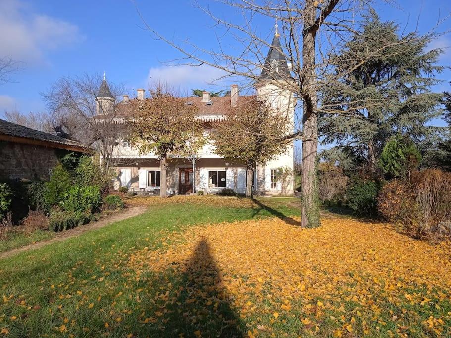 Maison Calme Avec Piscine Entouree De Son Parc Quintenas Exterior photo